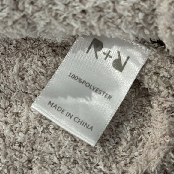 Stitch fix R+R teddy yarn hooded open cardigan - Picture 3 of 3